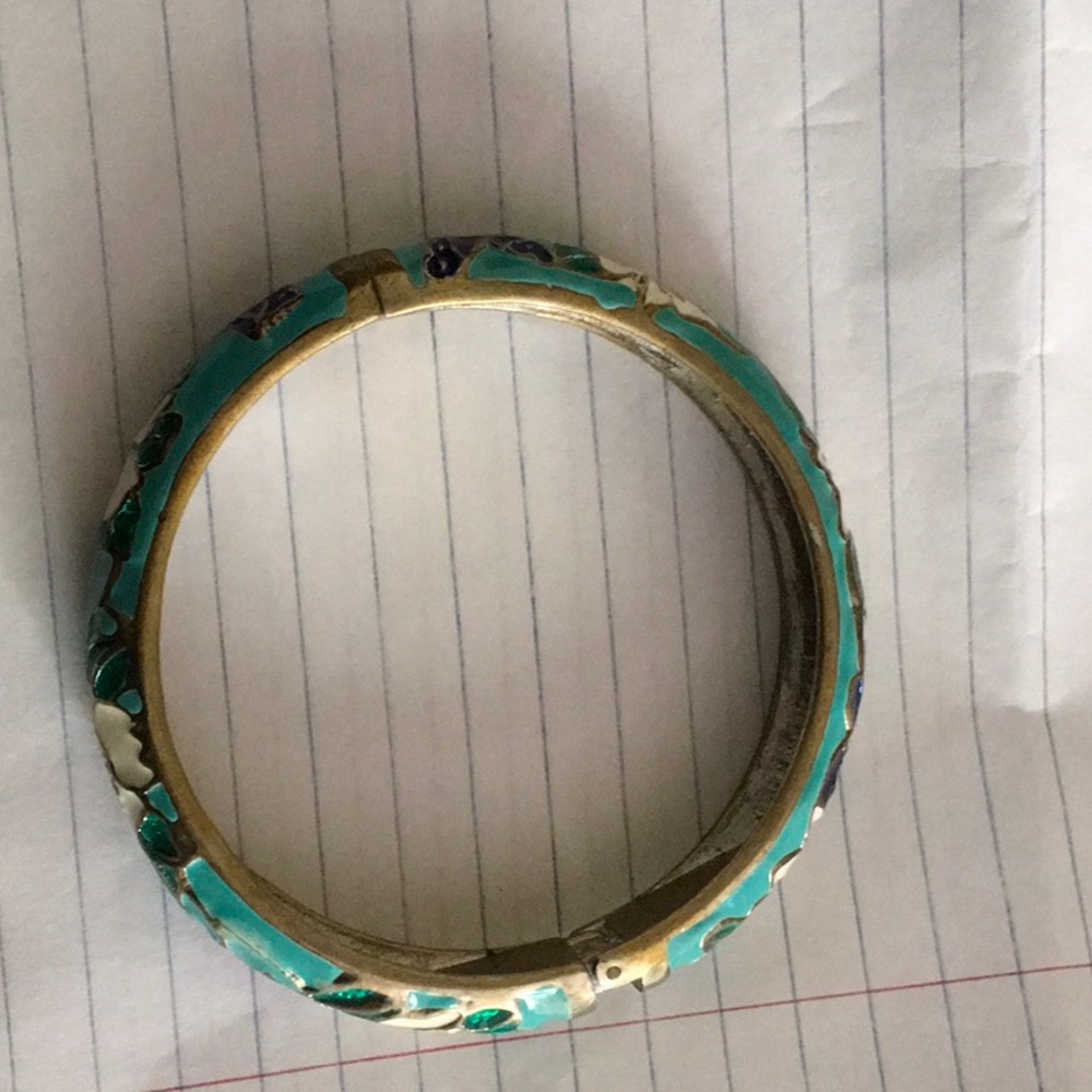 Chic Turquoise Floral Bracelet